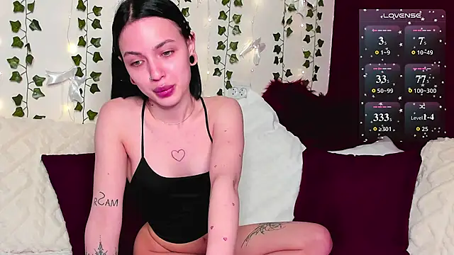 Snapshot of dreamegan chatting on April 13, 2026, 10:14 pm dreamegan online show from April 13, 2026, 10:14 pm