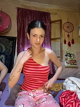 fogosaaa00 online show from April 9, 2026, 3:51 pm