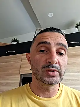 zzrkx online show from July 25, 2026, 3:51 pm