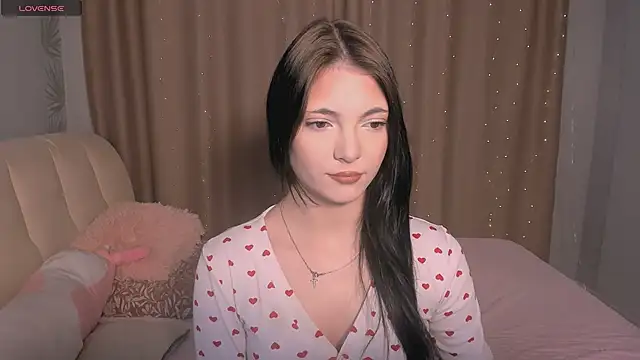 Snapshot of VelvetMelissa chatting on April 12, 2026, 3:59 pm VelvetMelissa online show from April 12, 2026, 3:59 pm