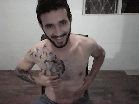 Snapshot of NoxxVx chatting on April 6, 2026, 1:23 am NoxxVx online show from April 6, 2026, 1:23 am