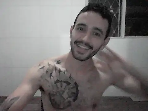 Snapshot of NoxxVx chatting on April 9, 2026, 1:07 am NoxxVx online show from April 9, 2026, 1:07 am