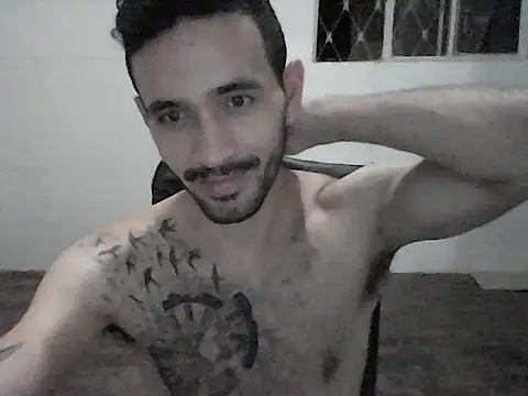 Snapshot of NoxxVx chatting on April 11, 2026, 3:47 am NoxxVx online show from April 11, 2026, 3:47 am