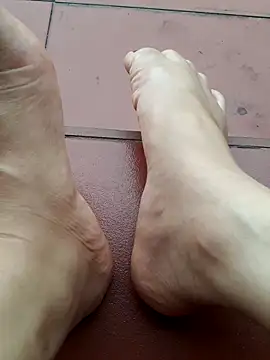 Snapshot of -Bianmi- chatting on April 15, 2026, 1:11 am -Bianmi- online show from April 15, 2026, 1:11 am