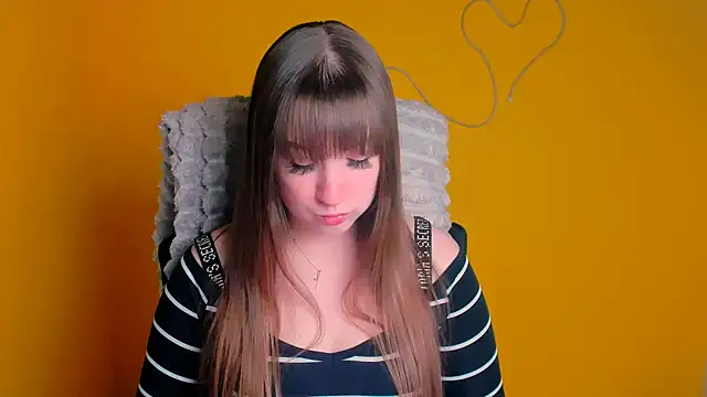 Snapshot of Tiffani_Angel chatting on April 14, 2026, 5:34 am Tiffani Angel online show from April 14, 2026, 5:34 am