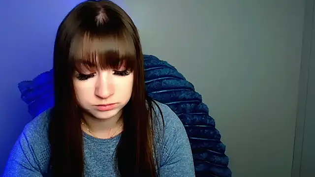 Snapshot of Tiffani_Angel chatting on April 6, 2026, 5:41 am Tiffani Angel online show from April 6, 2026, 5:41 am