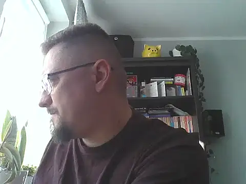 19cmSlave online show from May 4, 2026, 6:06 am