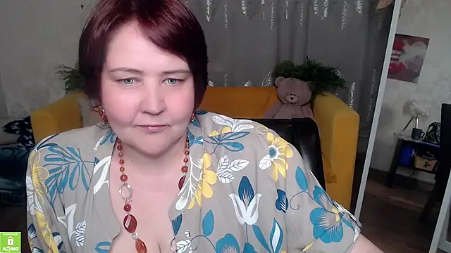 Snapshot of QUEEN02030 chatting on June 17, 2026, 10:14 am QUEEN02030 online show from June 17, 2026, 10:14 am