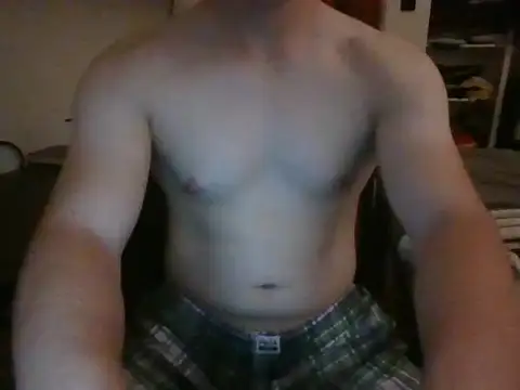 Snapshot of DavMC19cm chatting on May 27, 2026, 2:08 am DavMC19cm online show from May 27, 2026, 2:08 am