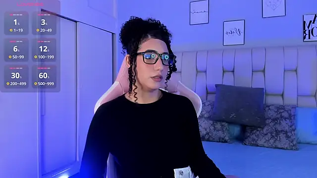 Odett Khastoff online show from April 11, 2026, 5:15 am