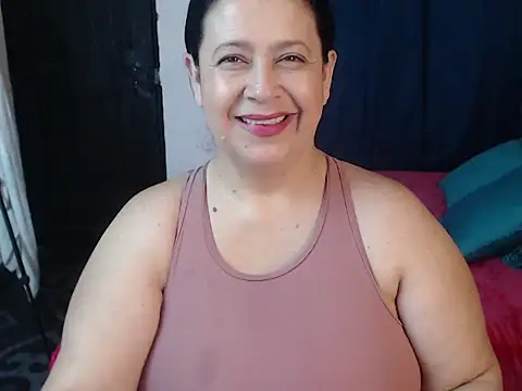 carlareyesk977 online show from June 17, 2026, 12:37 pm