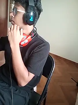 Snapshot of letsplaygame chatting on April 8, 2026, 4:47 am letsplaygame online show from April 8, 2026, 4:47 am