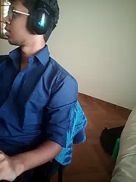 Snapshot of letsplaygame chatting on April 12, 2026, 10:07 am letsplaygame online show from April 12, 2026, 10:07 am