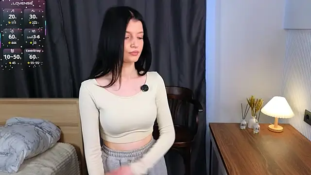 Snapshot of JazminLantey chatting on April 6, 2026, 4:46 am JazminLantey online show from April 6, 2026, 4:46 am