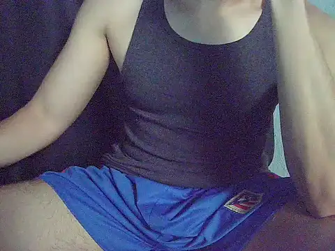 Snapshot of smallcockgrower chatting on April 11, 2026, 8:56 pm smallcockgrower online show from April 11, 2026, 8:56 pm