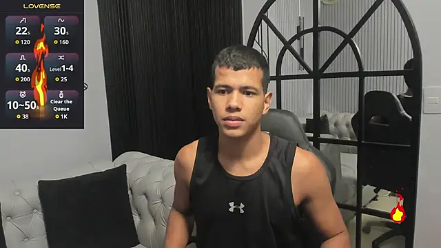 noahdark  online show from May 20, 2026, 2:52 am