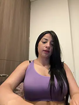 nicole bunny21 online show from April 7, 2026, 1:29 am