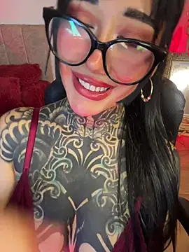 Snapshot of Musedreams chatting on April 11, 2026, 1:24 am Musedreams online show from April 11, 2026, 1:24 am