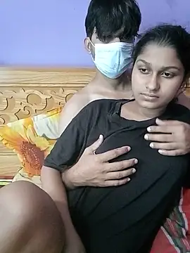 Snapshot of Jerin_Couple61 chatting on July 1, 2026, 3:29 am Jerin Couple61 online show from July 1, 2026, 3:29 am