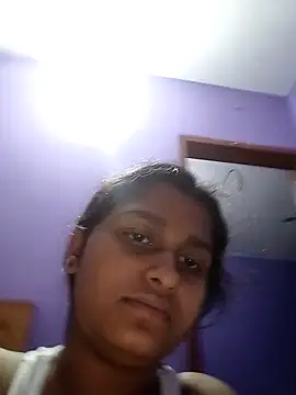 Jerin Couple61 online show from May 14, 2026, 4:37 pm