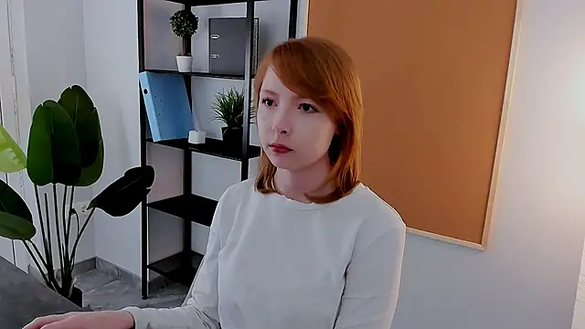 Snapshot of CherryCrushLove chatting on April 10, 2026, 5:58 am CherryCrushLove online show from April 10, 2026, 5:58 am