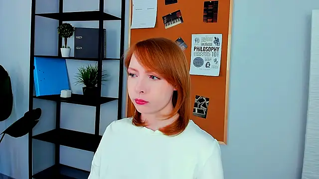 Snapshot of CherryCrushLove chatting on April 15, 2026, 5:57 am CherryCrushLove online show from April 15, 2026, 5:57 am