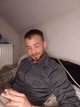 Fabika15 online show from April 7, 2026, 7:54 am