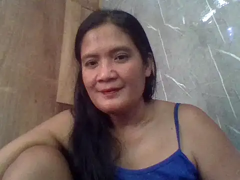Snapshot of PinayZaira chatting on July 2, 2026, 3:23 am PinayZaira online show from July 2, 2026, 3:23 am
