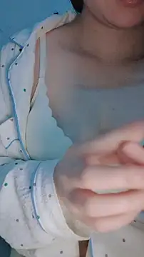 yehua001 online show from April 15, 2026, 2:39 am