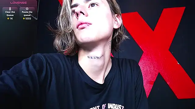 AlanFox1 online show from April 13, 2026, 1:26 pm