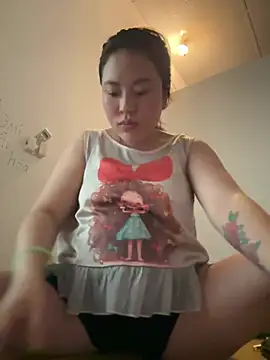Snapshot of Lina-Naughty chatting on June 26, 2026, 5:57 am Lina-Naughty online show from June 26, 2026, 5:57 am