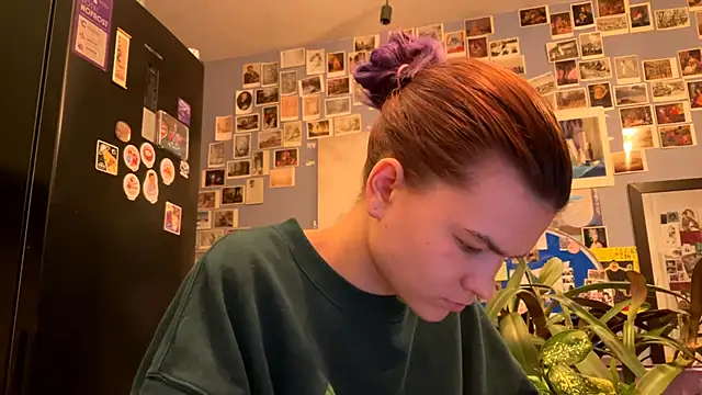 DarylLarrow online show from March 31, 2026, 5:26 pm