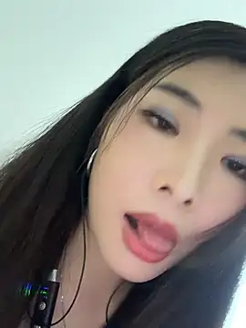 Xiaoyunduo1 online show from July 18, 2026, 7:28 am