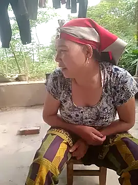 Snapshot of jikey-bibi chatting on April 4, 2026, 2:18 am jikey-bibi online show from April 4, 2026, 2:18 am