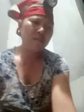 Snapshot of jikey-bibi chatting on April 15, 2026, 8:53 pm jikey-bibi online show from April 15, 2026, 8:53 pm