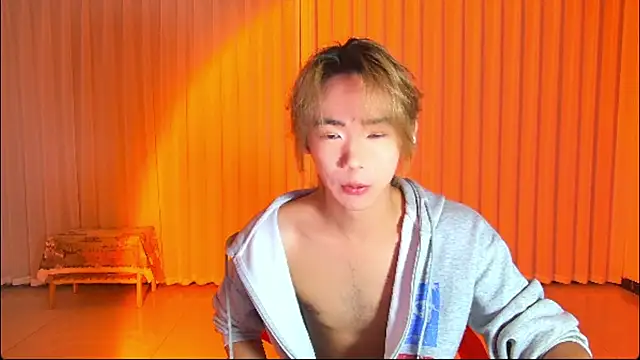 wumei-001 online show from April 13, 2026, 10:52 am