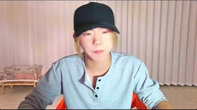 wumei-001 online show from April 12, 2026, 12:41 pm