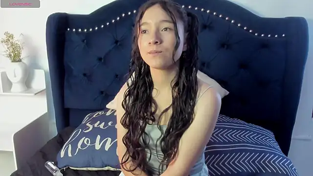 Snapshot of Honney_Bunny18 chatting on April 11, 2026, 4:10 pm Honney Bunny18 online show from April 11, 2026, 4:10 pm