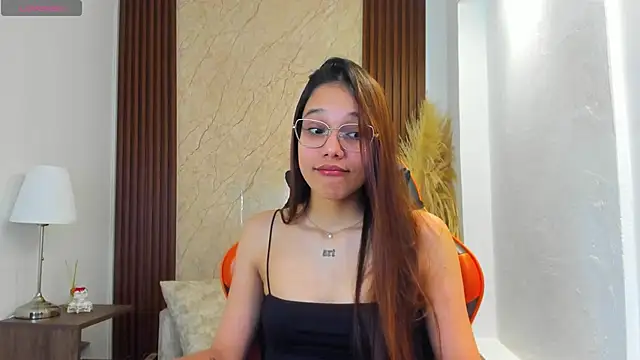 Snapshot of Vi_zzy chatting on April 4, 2026, 7:09 pm Vi zzy online show from April 4, 2026, 7:09 pm