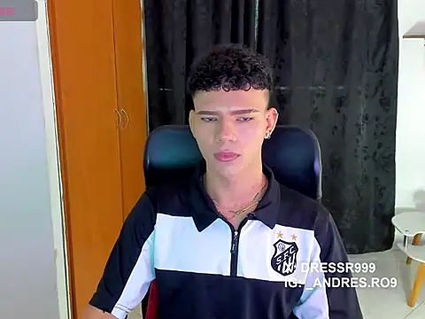 sebascuterouss online show from April 17, 2026, 11:35 am