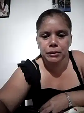 Snapshot of Zafiro_MD chatting on April 6, 2026, 11:22 am Zafiro MD online show from April 6, 2026, 11:22 am