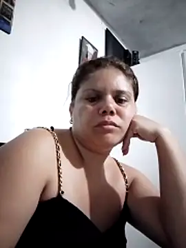 Snapshot of Zafiro_MD chatting on May 6, 2026, 10:41 am Zafiro MD online show from May 6, 2026, 10:41 am