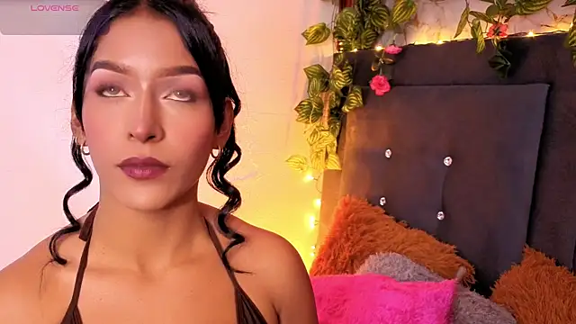 Alisse Storm online show from April 9, 2026, 12:33 pm