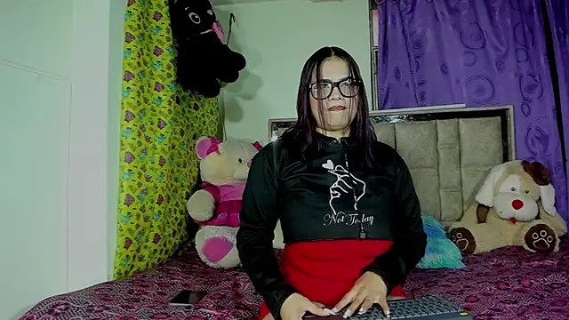 moniquehisk online show from April 15, 2026, 3:05 pm