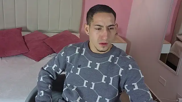 jhan vassilis online show from April 11, 2026, 5:15 am