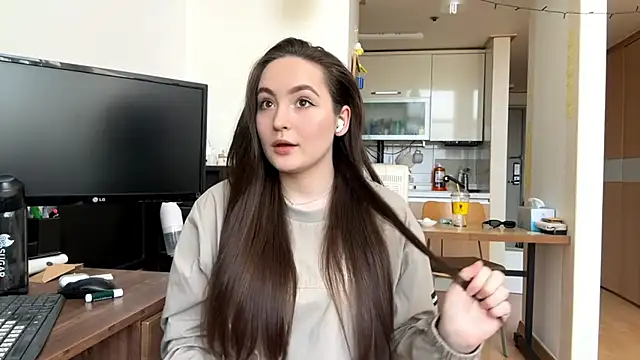 Snapshot of Marry_Stritteded chatting on April 13, 2026, 2:26 am Marry Stritteded online show from April 13, 2026, 2:26 am