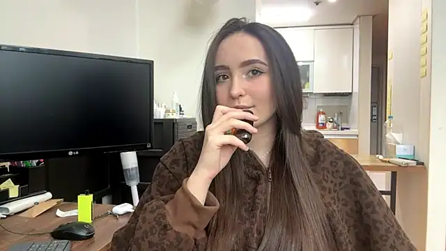 Snapshot of Marry_Stritteded chatting on April 9, 2026, 2:13 am Marry Stritteded online show from April 9, 2026, 2:13 am