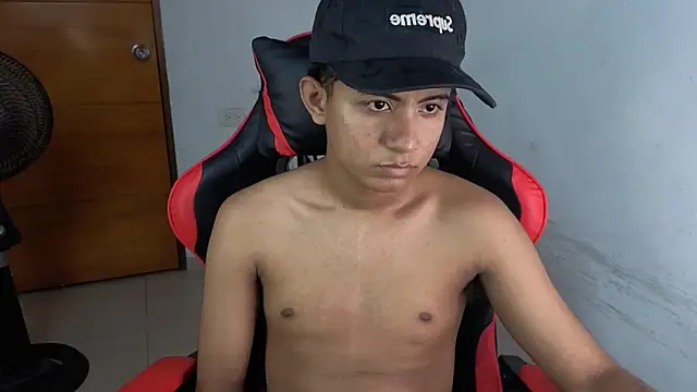 darknigthx online show from April 5, 2026, 3:46 am