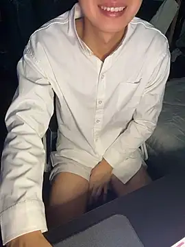 tuanhip online show from May 28, 2026, 2:52 am
