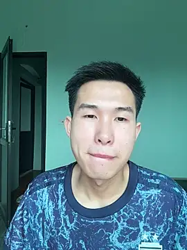 tuanhip online show from April 7, 2026, 2:13 am